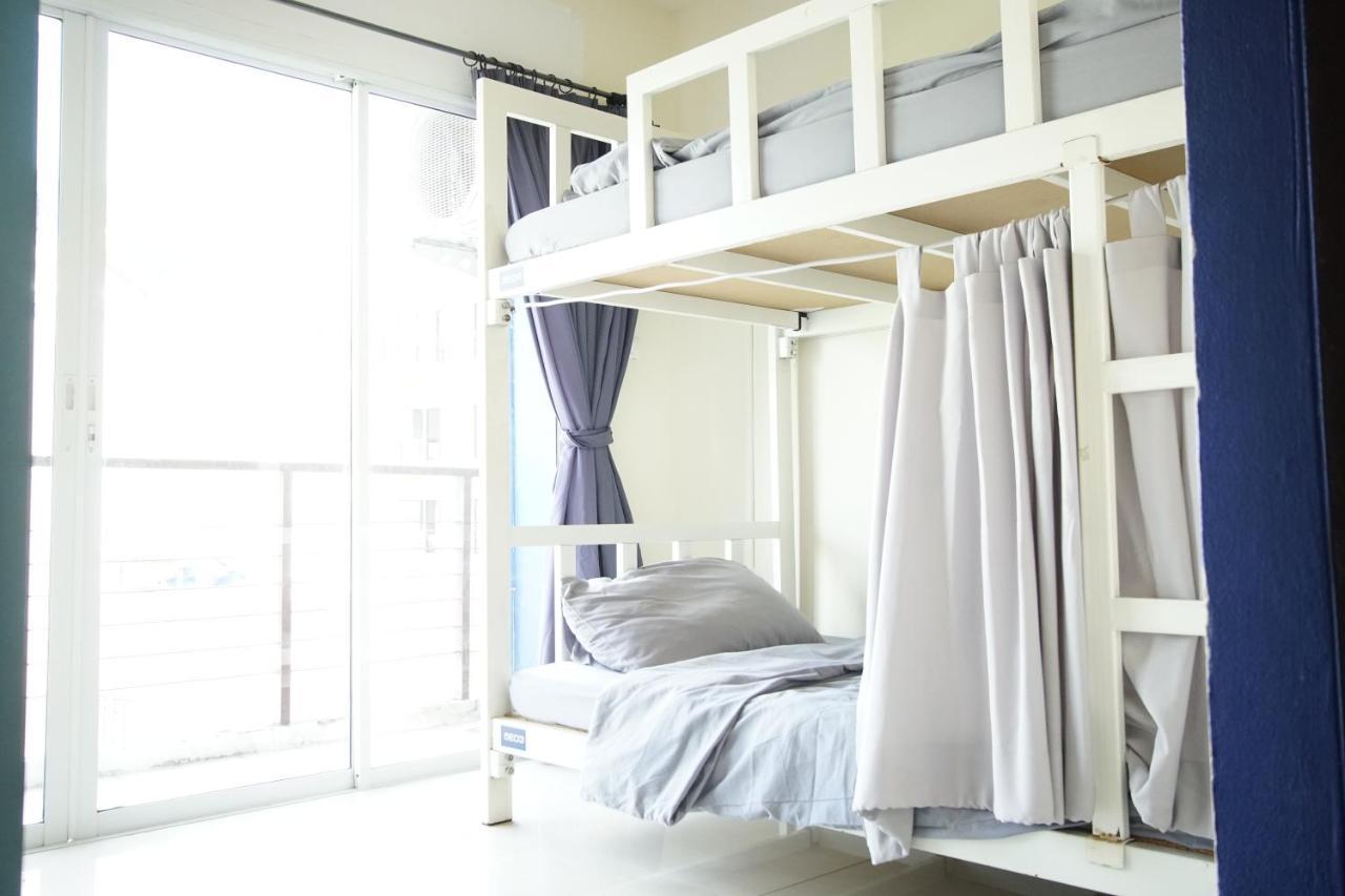 Bedbox And Hostal *